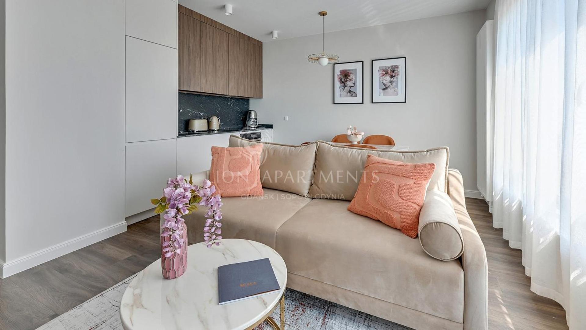 Scala City Center Apartments With Parking By Lion Apartments 格但斯克 外观 照片