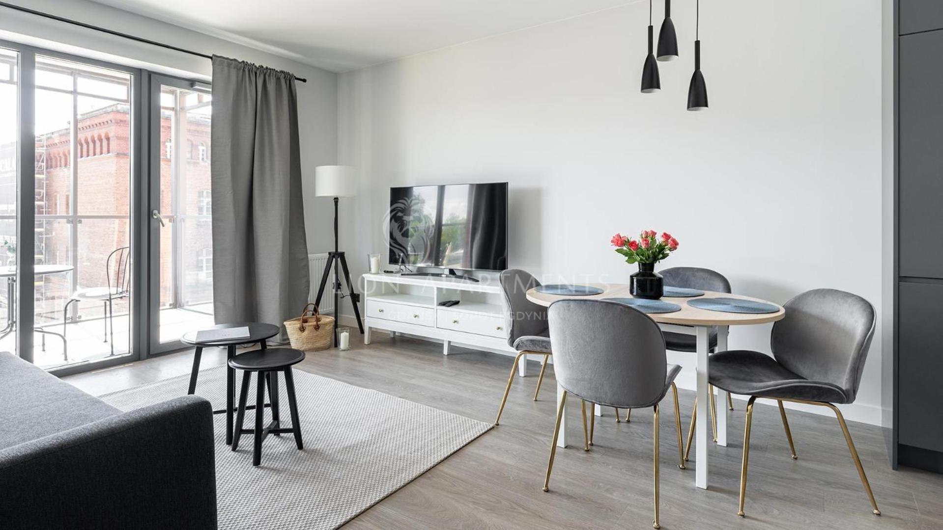 Scala City Center Apartments With Parking By Lion Apartments 格但斯克 外观 照片