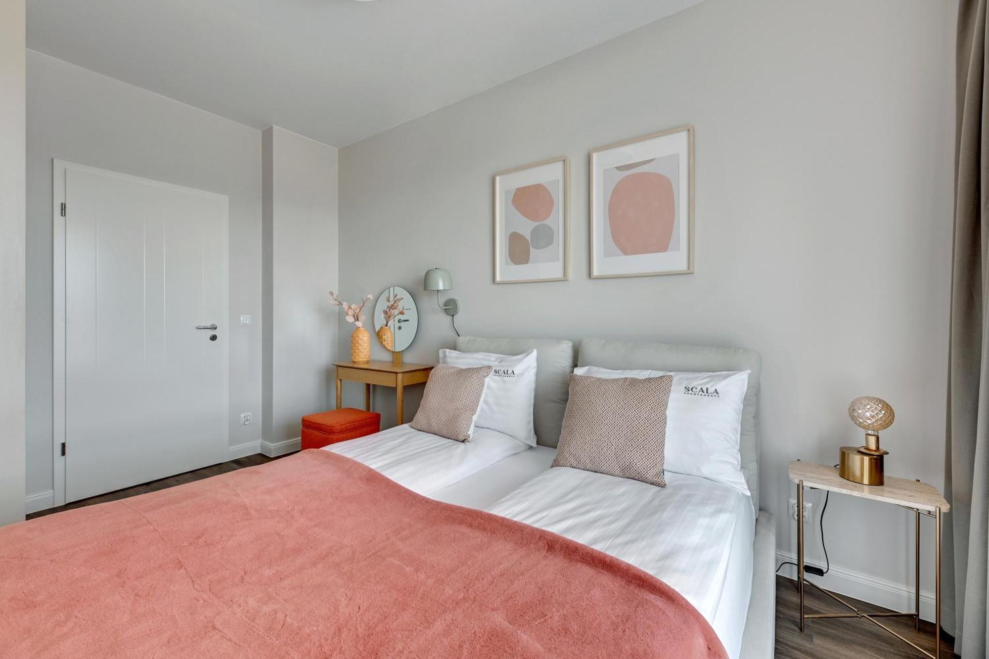 Scala City Center Apartments With Parking By Lion Apartments 格但斯克 外观 照片