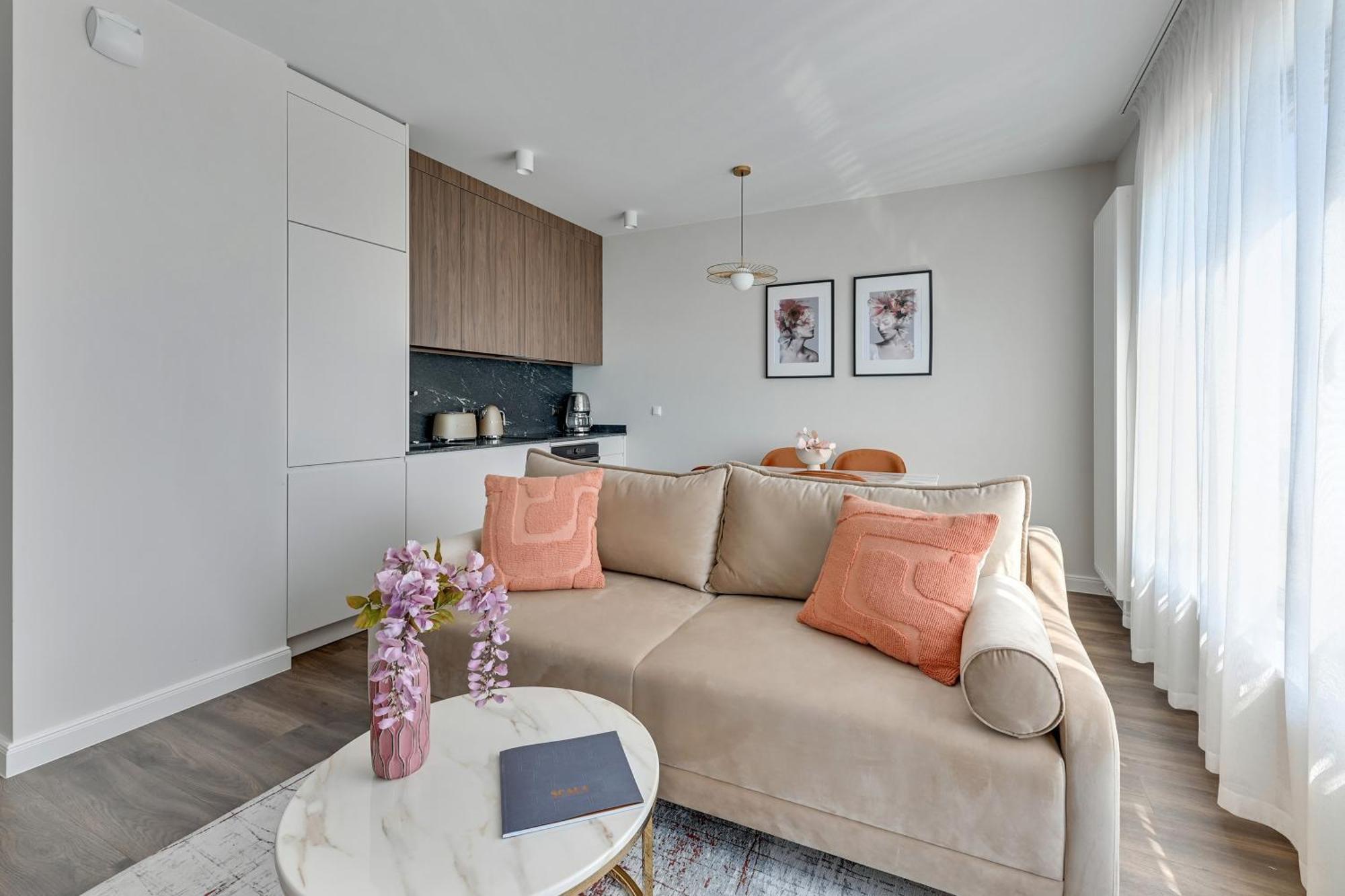 Scala City Center Apartments With Parking By Lion Apartments 格但斯克 外观 照片