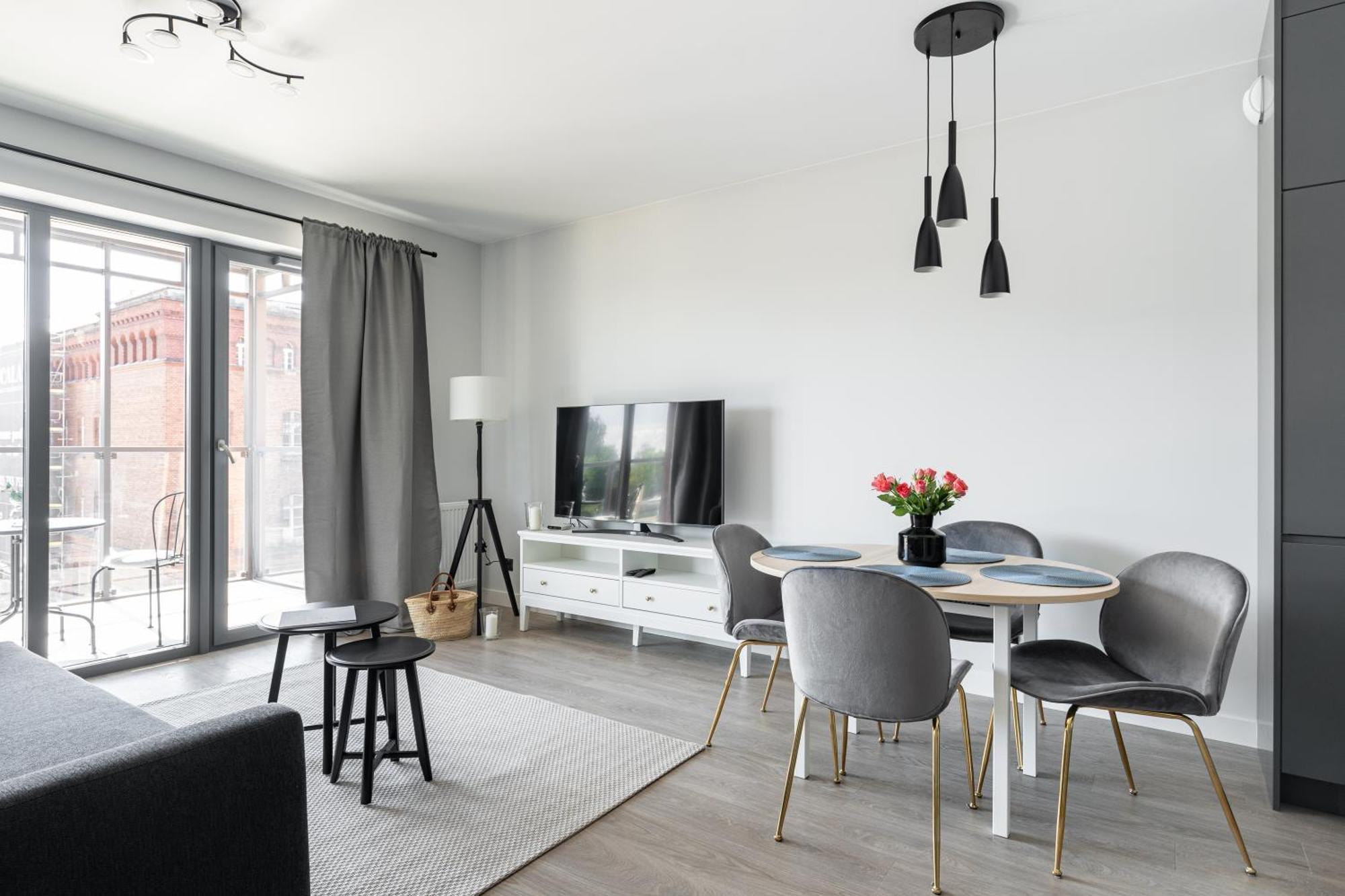 Scala City Center Apartments With Parking By Lion Apartments 格但斯克 外观 照片