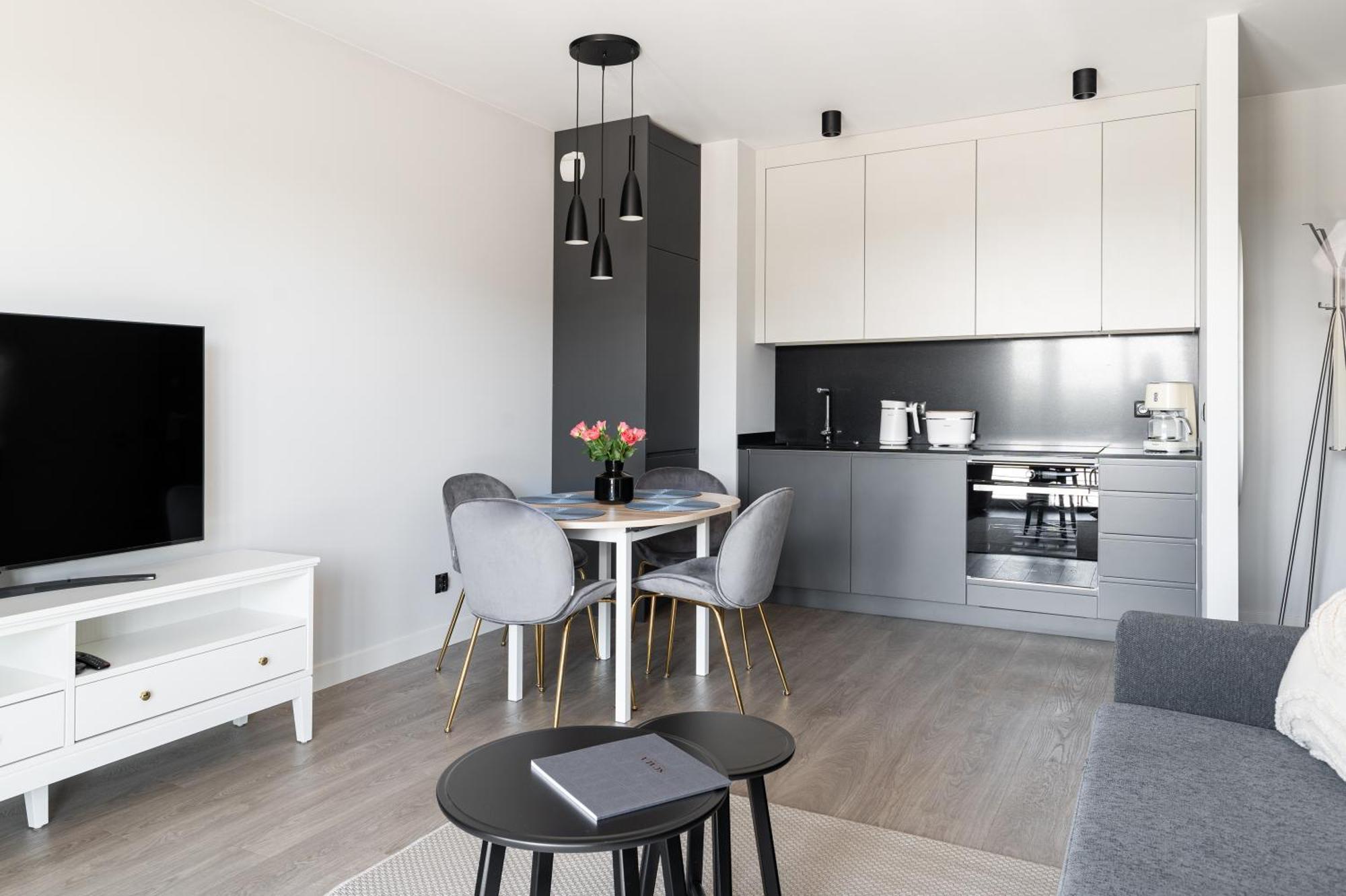 Scala City Center Apartments With Parking By Lion Apartments 格但斯克 外观 照片